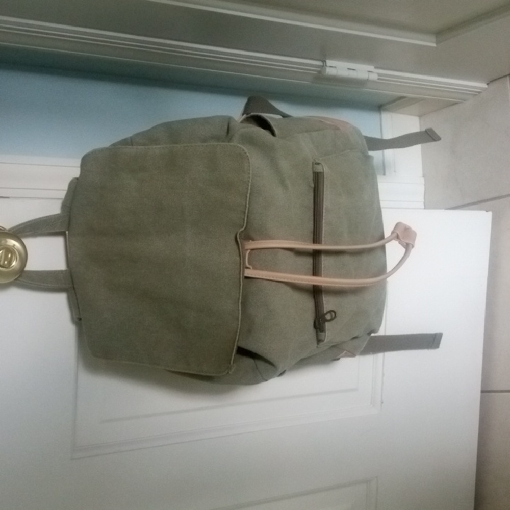 Universal Thread Backpack - image 1